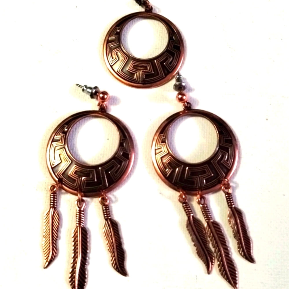 Vtg Solid Copper Dreamcatcher Dangle Feather Neck… - image 1